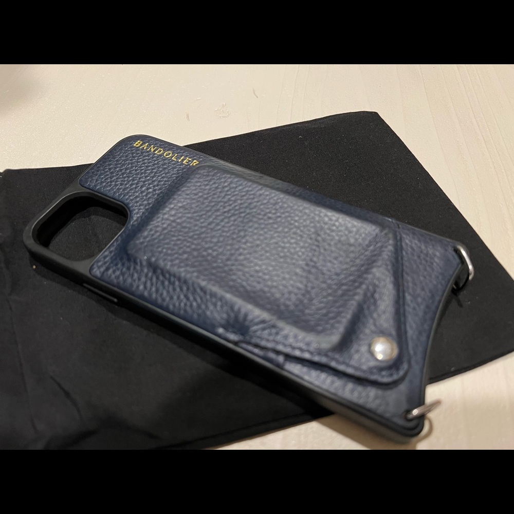 Bandolier Emma navy blue, broken in but in great shape.